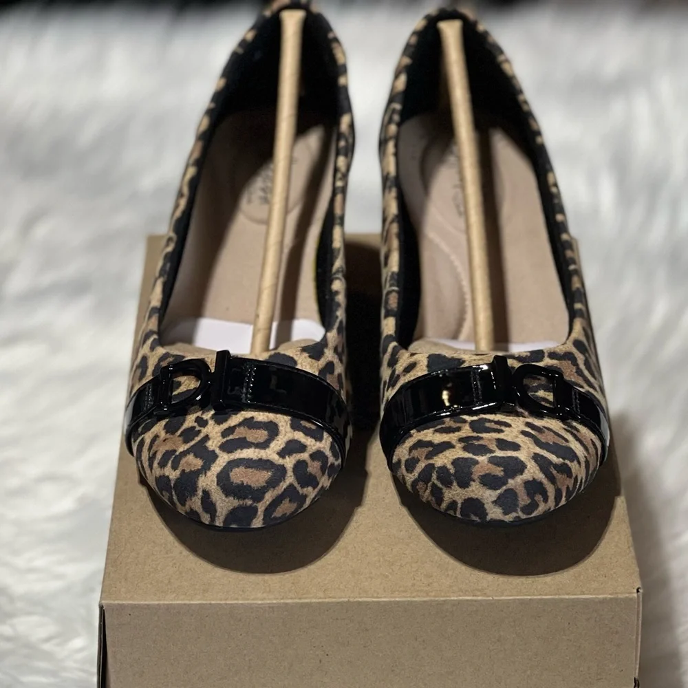 New clarks women Flores Tulip Wedge Pump - Picture 5 of 16